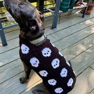 Skull Pattern Dog Sweater - Black and White